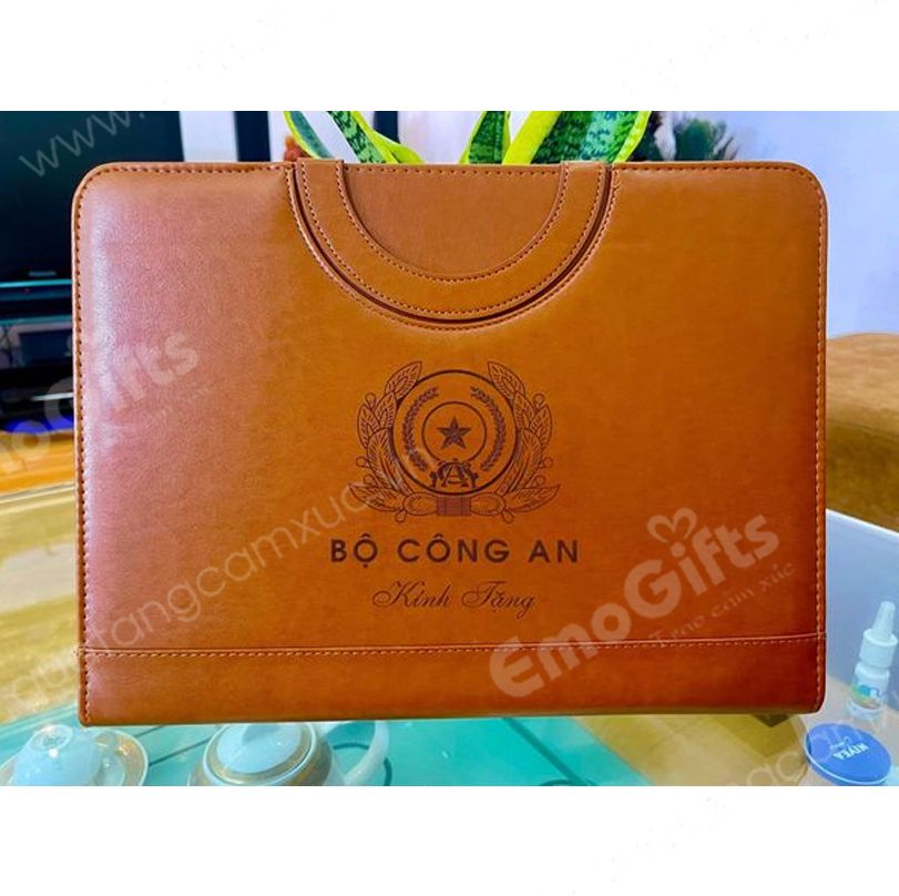 CẶP ĐỰNG LAPTOP BẰNG DA  